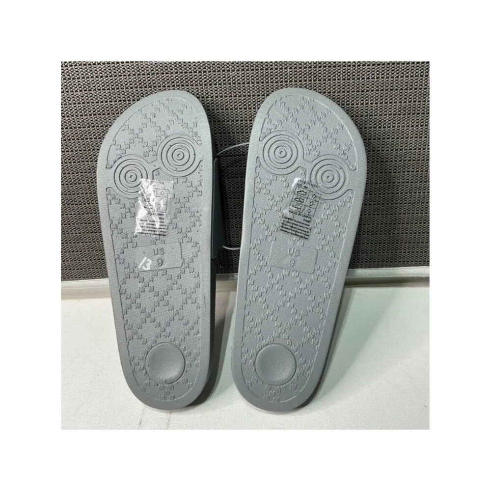 True Religion Mens Slides Gray Logo Size 9 Casual Slip-On Sandals